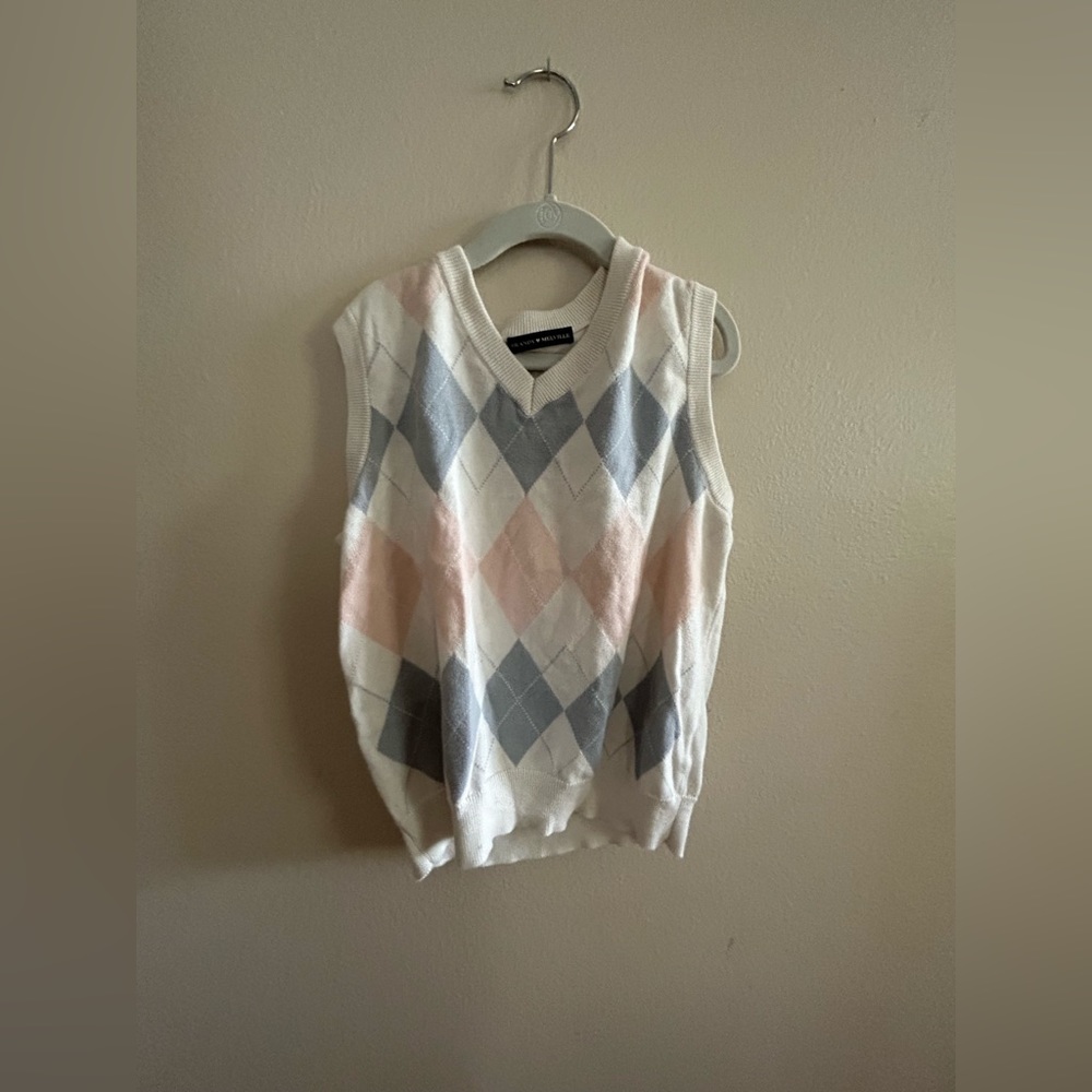 pastel brandy melville sweater vest 🤍